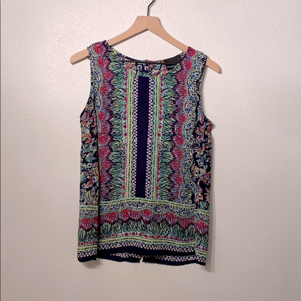 Sleeveless Top with back button detail